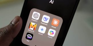 Claude AI vs. ChatGPT: Key Differences and Use Cases image of a mobile with both Claude and ChatGPT as an app option to select